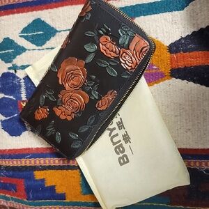 Leather embossed painted leather wallet multi slot with crystal accessory